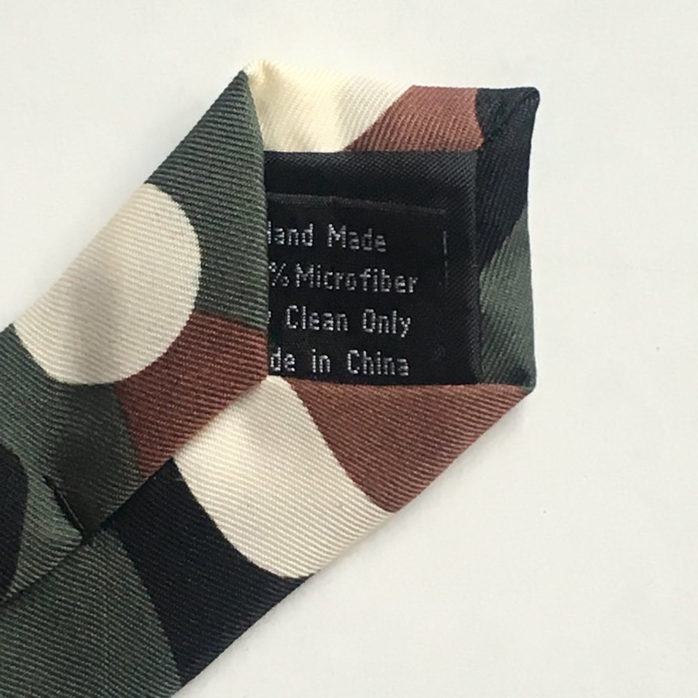 Wild Ties Camo 100% microfiber tie. - Picture 2 of 3